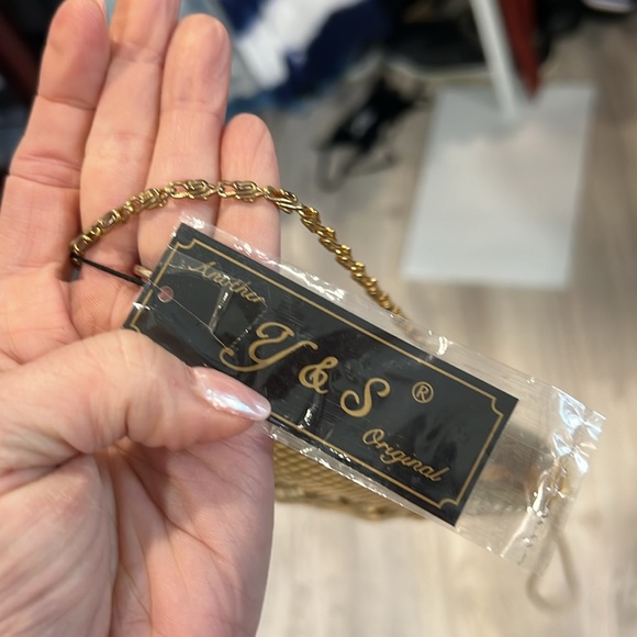 NWT Vintage Y&S original gold crossbody, excellent condition. Perfect addition. - Picture 9 of 9